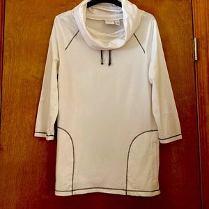 Chicos Weekends size 0 lightweight cowl neck Top 100 % cotton